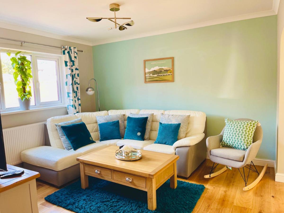 Tanglewood House Abergavenny With Private Parking Villa Buitenkant foto