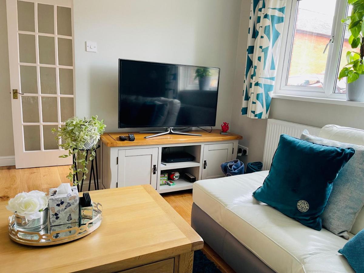 Tanglewood House Abergavenny With Private Parking Villa Buitenkant foto
