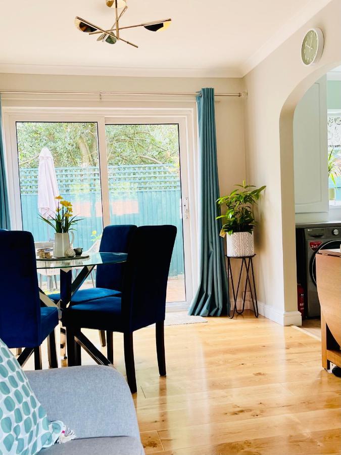 Tanglewood House Abergavenny With Private Parking Villa Buitenkant foto
